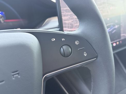 Used 2025 Tesla Model S AWD/4WD image 67