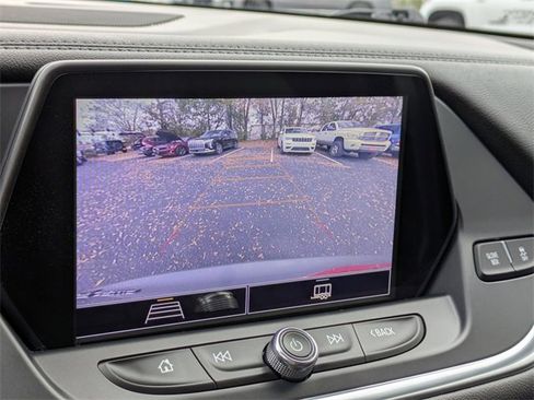 Used 2021 Chevrolet Blazer LT image 23