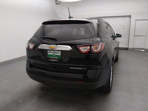 Used 2016 Chevrolet Traverse LT w/ Style and Technology Package image 7