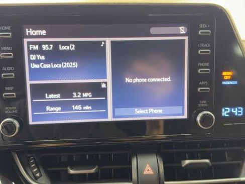 Used 2019 Toyota C-HR XLE image 29