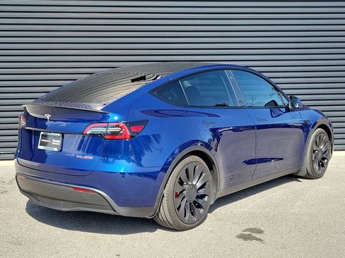 Used 2022 Tesla Model Y Performance AWD/4WD image 7