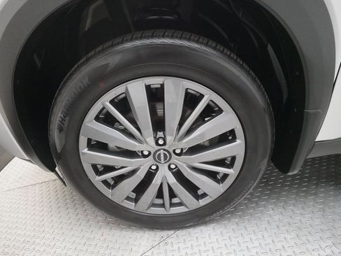 Used 2025 Nissan Pathfinder SL w/ SL Premium Package image 27