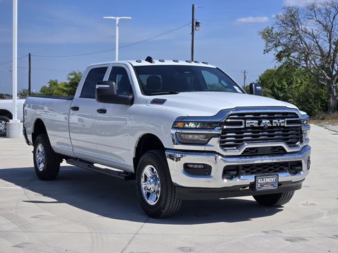 New 2026 RAM 2500 Tradesman AWD/4WD image 3