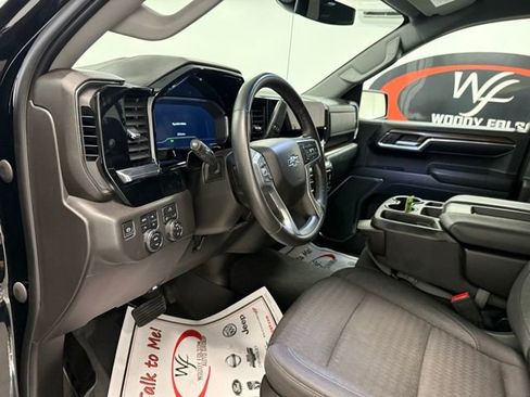 Used 2023 Chevrolet Silverado 1500 RST w/ Z71 Off-Road Package image 12