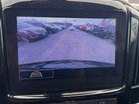 Used 2020 Chevrolet Traverse LT image 46