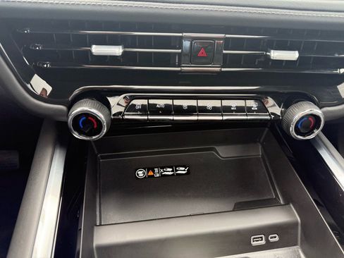 Used 2025 Chevrolet Tahoe Z71 w/ Z71 Off-Road Package image 28