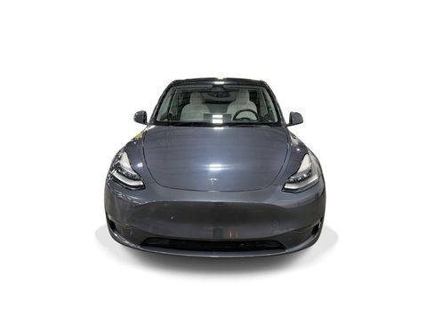 Certified 2023 Tesla Model Y Long Range AWD/4WD image 2