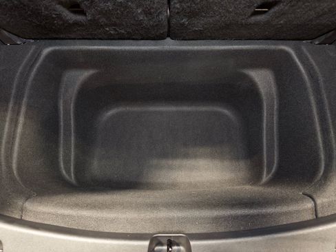 Used 2021 Tesla Model Y Long Range image 28