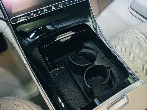 Certified 2023 Mercedes-Benz EQE 500 4MATIC Sedan image 17