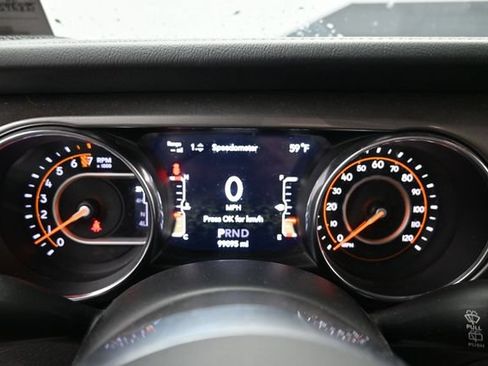Used 2019 Jeep Wrangler Unlimited Sahara w/ Cold Weather Group AWD/4WD image 10