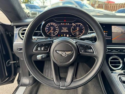 Used 2022 Bentley Continental GT image 9