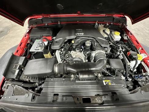 Used 2018 Jeep Wrangler Unlimited Sport S image 21