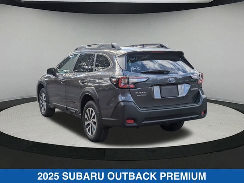 Certified 2025 Subaru Outback Premium image 5