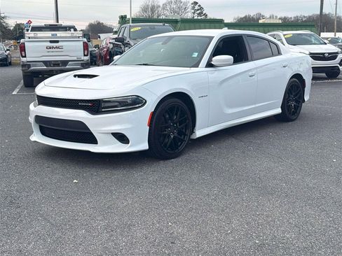 Used 2020 Dodge Charger R/T w/ Navigation & Travel Group image 31