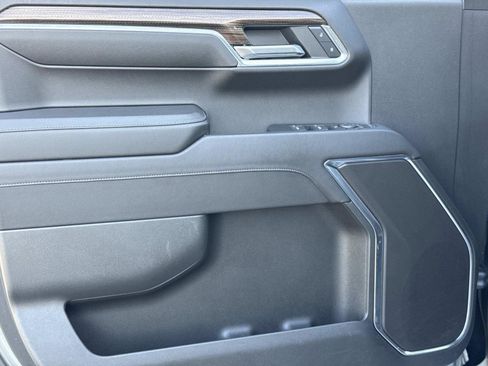 Used 2023 Chevrolet Silverado 1500 RST image 16