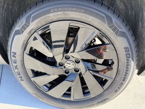 New 2026 Volkswagen Atlas SE image 32