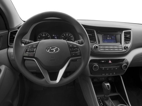 Used 2018 Hyundai Tucson SEL FWD image 4