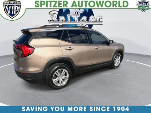 Used 2018 GMC Terrain SLE w/ Driver Convenience Package image 9