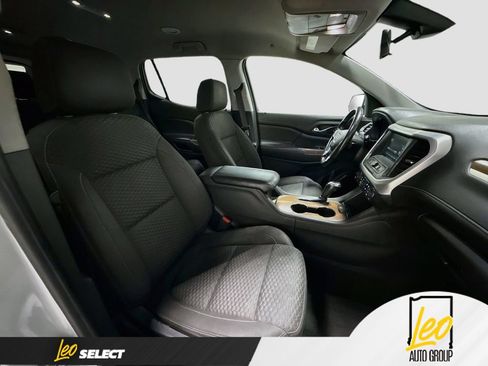Used 2019 GMC Acadia SLE FWD image 30