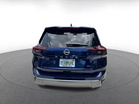 Used 2026 Nissan Rogue SL FWD image 14