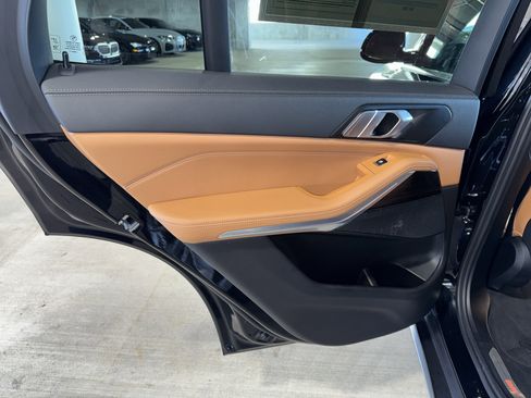 Used 2023 BMW X5 xDrive40i w/ Premium Package image 16