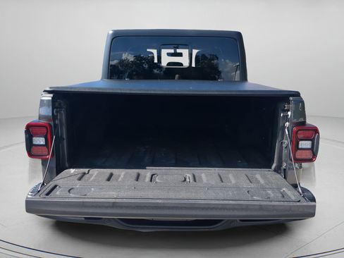 Used 2021 Jeep Gladiator Sport image 38