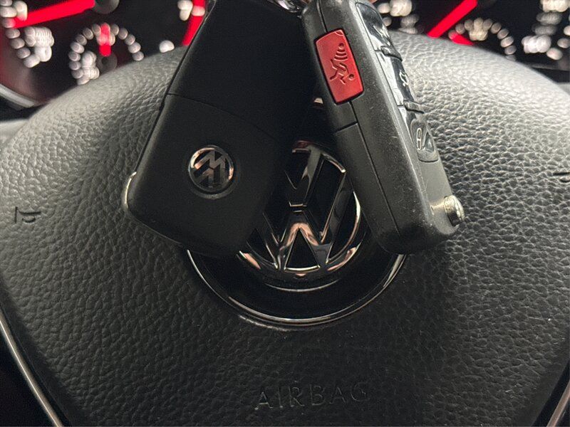 Used 2016 Volkswagen Jetta Sport w/ Lighting Package FWD image 21