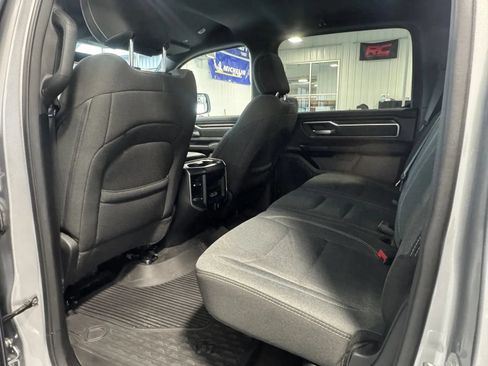 Used 2022 RAM 1500 Big Horn AWD/4WD image 12