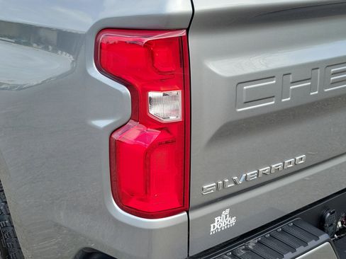 Used 2025 Chevrolet Silverado 1500 RST AWD/4WD image 11