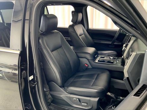Used 2019 Ford Expedition Max XLT w/ Equipment Group 202A RWD image 6
