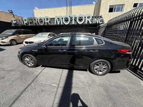Used 2020 Kia Optima LX image 4
