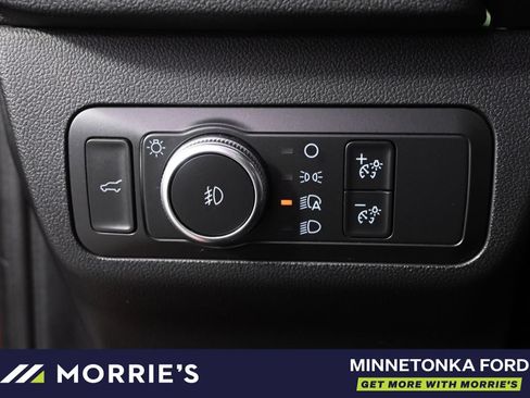 Used 2020 Ford Escape Titanium AWD/4WD image 24