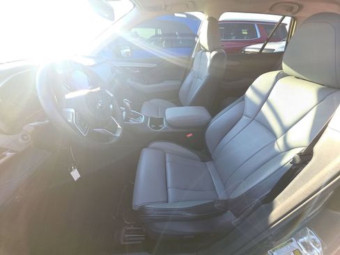 Used 2025 Subaru Outback Limited image 8