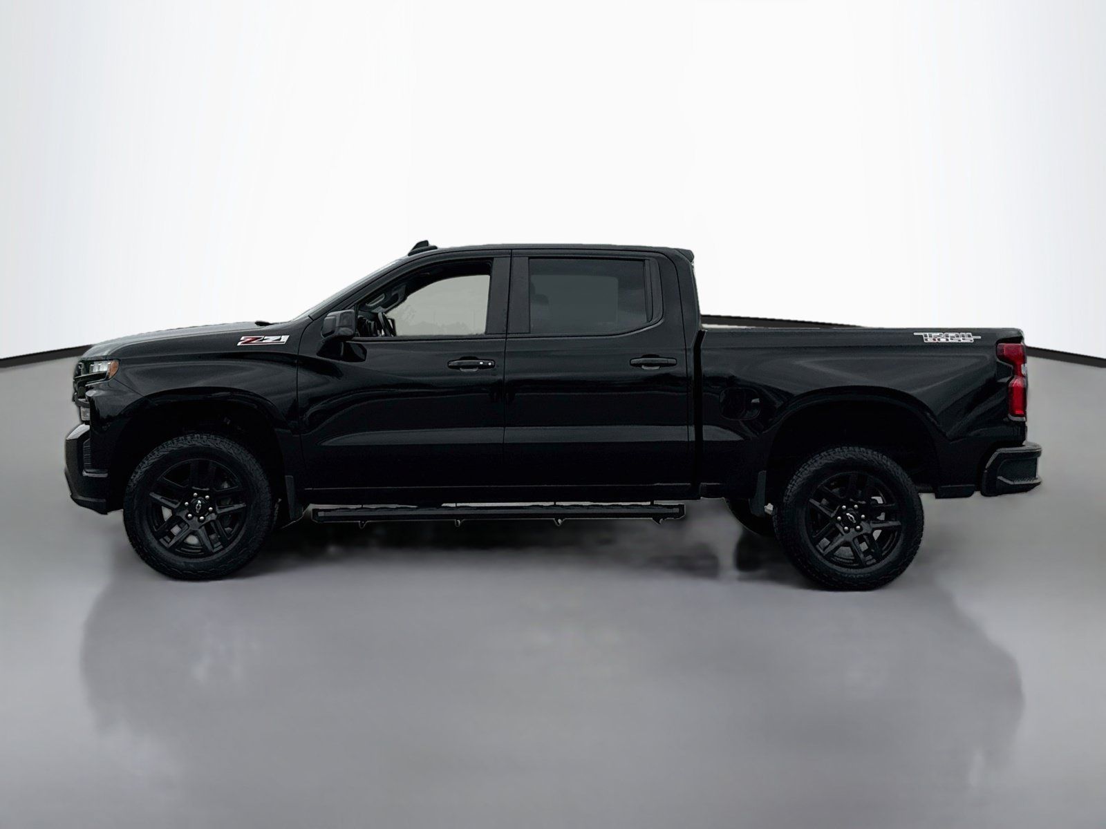 Used 2022 Chevrolet Silverado 1500 LT Trail Boss w/ Bed Protection Package AWD/4WD image 4