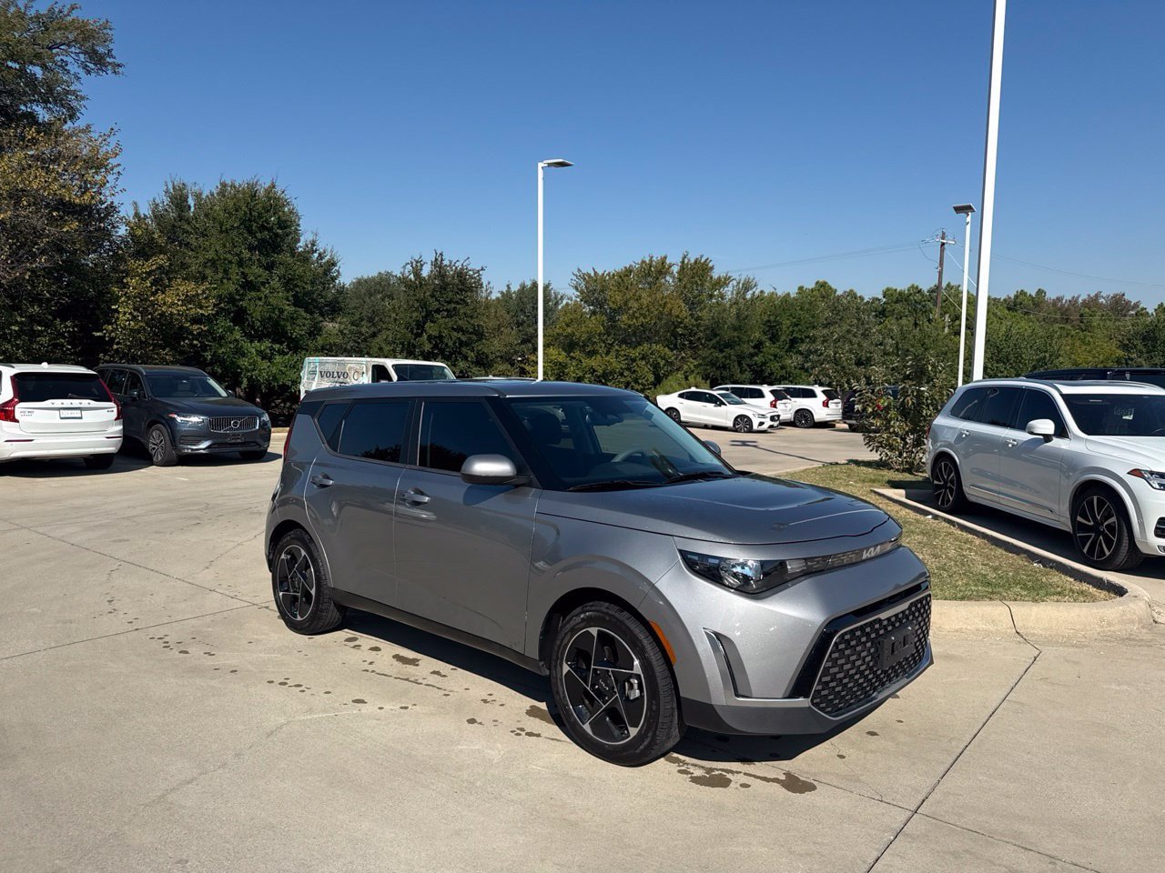 Used 2024 Kia Soul EX FWD image 3
