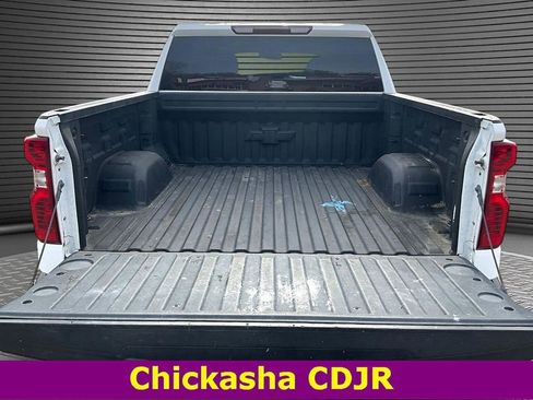 Used 2019 Chevrolet Silverado 1500 LT w/ Texas Edition image 4