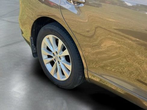 Used 2013 Toyota Venza LE FWD image 13