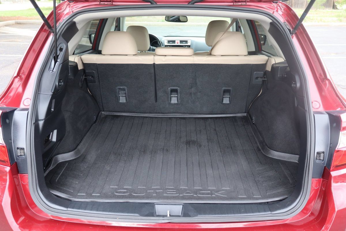 Used 2015 Subaru Outback 2.5i Limited AWD/4WD image 14