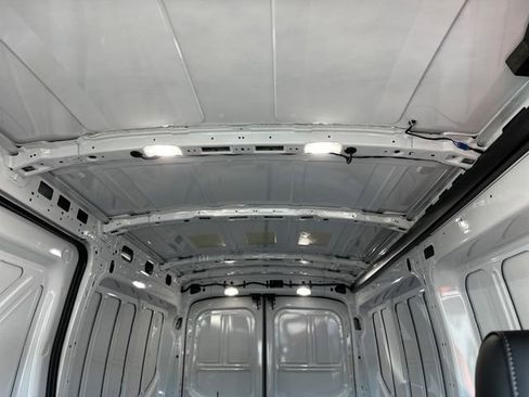 New 2025 Ford Transit 250 148 Medium Roof image 25