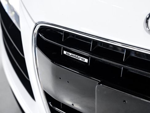 Used 2009 Audi R8 V8 image 14