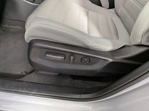 Used 2022 Honda CR-V EX image 16