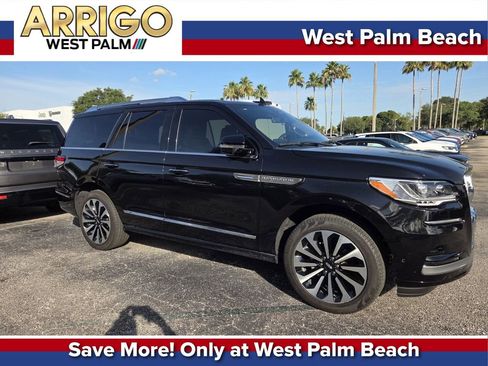 Used 2024 Lincoln Navigator Reserve AWD/4WD image 1