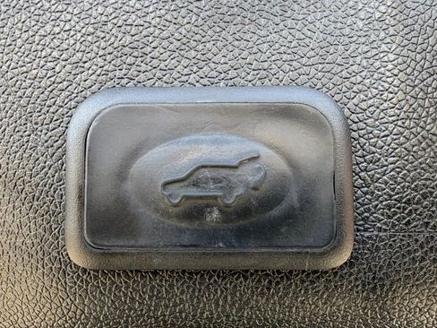 Used 2016 GMC Acadia SLT image 27