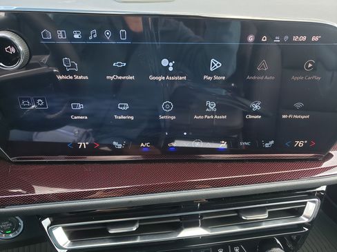 New 2026 Chevrolet Traverse Z71 image 23