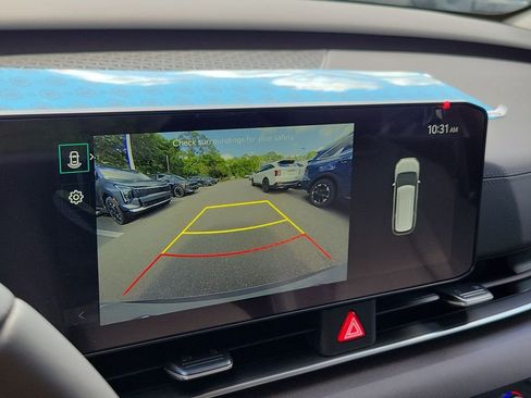 New 2026 Kia Carnival EX FWD image 31