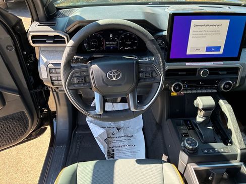 New 2025 Toyota Tacoma Trailhunter image 18