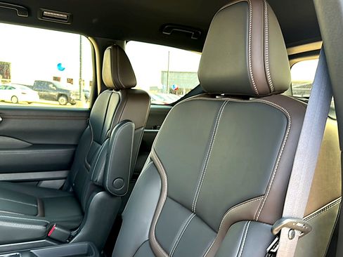 New 2026 Nissan Armada SL AWD/4WD image 14