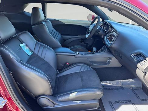Used 2021 Dodge Challenger SRT Hellcat image 17