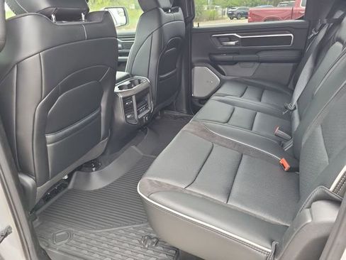 New 2026 RAM 1500 Laramie AWD/4WD image 24