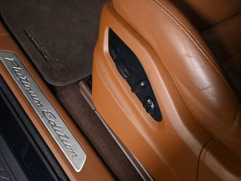 Certified 2023 Porsche Cayenne Platinum Edition AWD/4WD image 43